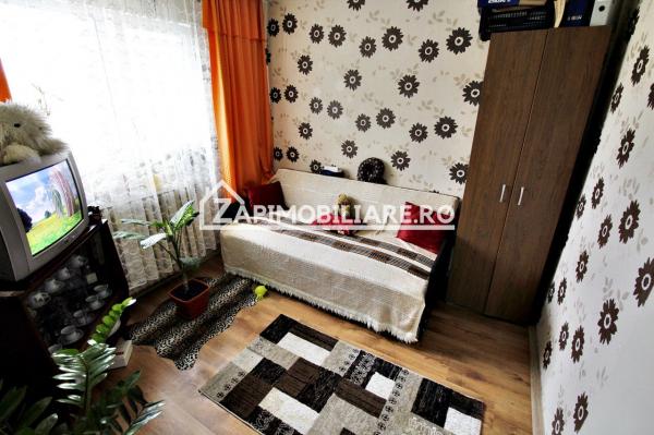 Apartament 3 camere, Dambu Pietros, 55 mp, circular, confort 2