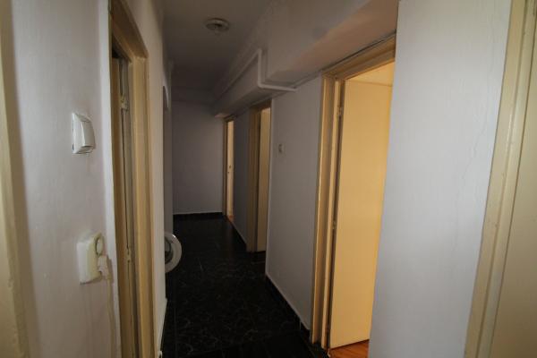 Apartament 3 camere, 82 mp, central