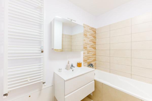 Apartament modern cu 3 camere. Bourgeois Residence