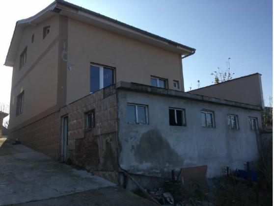 Casa Lazareni, sat Cărăndeni